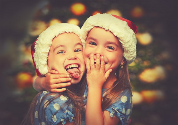 Kinder in der Weihnachtszeit